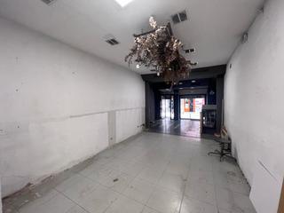 Local Comercial en Calle del Amparo