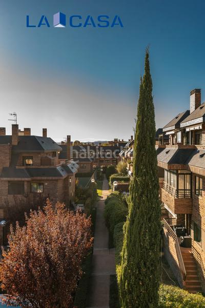Foto 8598b7ef-98dc-46a4-98b9-33c8d4f7707d. Dachwohnung mit heizung parking pool in El Pinar-Punta Galea Rozas de Madrid (Las)