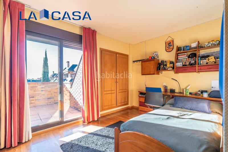 Foto e2a13c08-54e4-417a-84fd-77626185af2c. Dachwohnung mit heizung parking pool in El Pinar-Punta Galea Rozas de Madrid (Las)