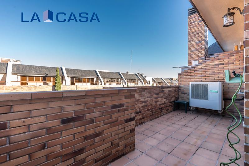 Foto 08cdab3b-695f-4378-9967-222e7b97605d. Penthouse with heating parking pool in El Pinar-Punta Galea Rozas de Madrid (Las)