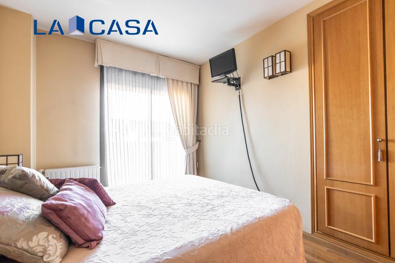 Foto 316a6b1c-484c-4ca6-9bad-ef56d140a66c. Penthouse with heating parking pool in El Pinar-Punta Galea Rozas de Madrid (Las)