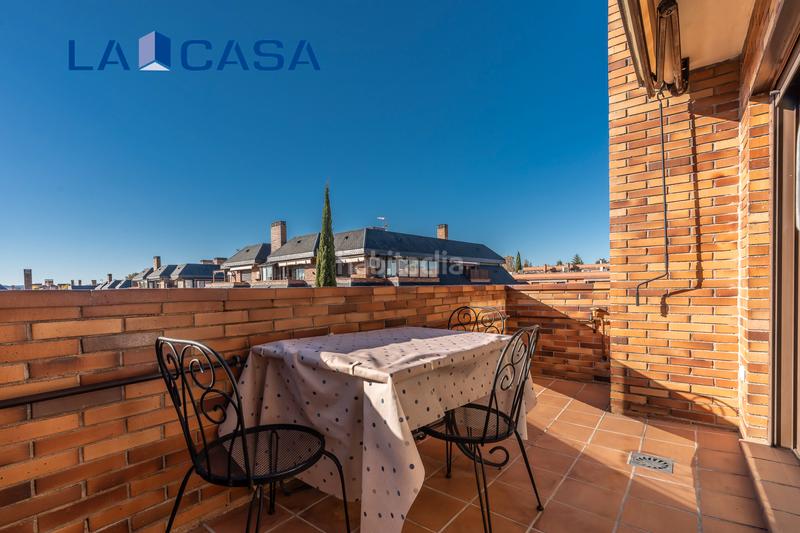 Foto 7da56c98-e4e4-4c79-9a35-0a1bbd91c4c2. Penthouse with heating parking pool in El Pinar-Punta Galea Rozas de Madrid (Las)