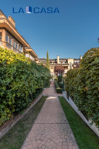 Foto f64bd4b5-a7ed-4293-9826-8642f8756741. Penthouse with heating parking pool in El Pinar-Punta Galea Rozas de Madrid (Las)