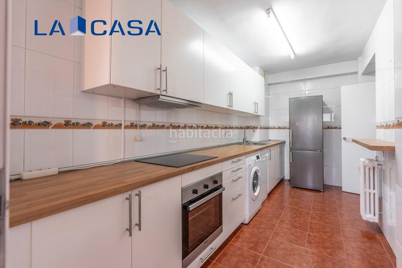 Foto bcaf6f97-2b26-4a46-8315-7cfbe71cee71. Flat with heating in Chopera Madrid