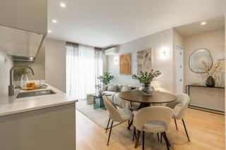 Appartement  Paseo de la castellana. La casa agency presenta esta vivienda reformada con terraza en e