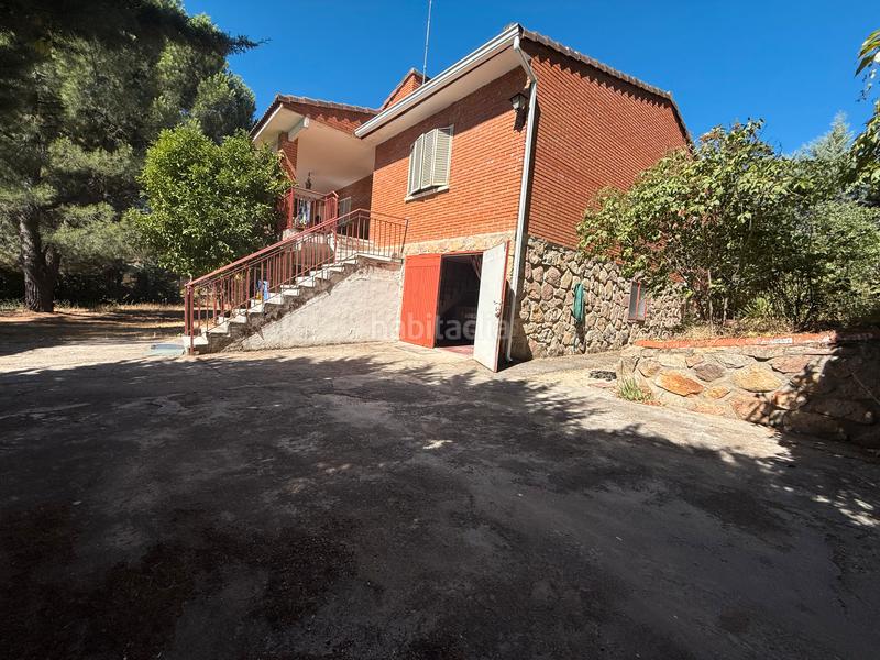 Foto 78bf0228-4a1a-4607-a4bb-59331cd5eac2. Chalet con riscaldamento piscina in Pelayos de la Presa