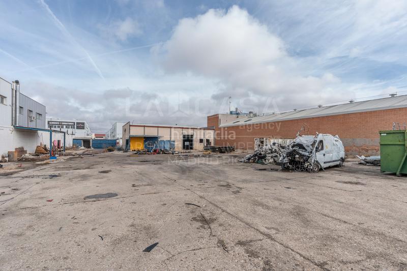 Foto 830267de-c04a-41c9-a4a1-8d2fb2793b4a. Terreno residenziale in Villaverde Alto Madrid