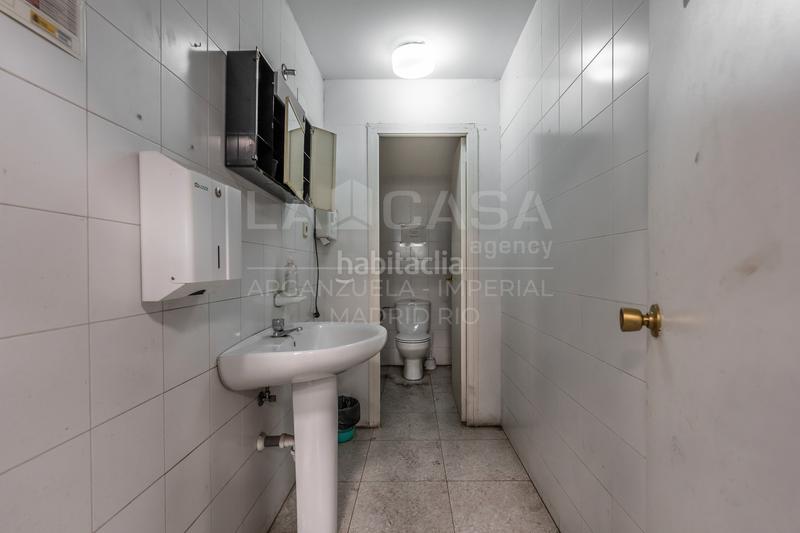 Foto 2bcbc84c-06bb-4ef2-a481-b2db9fb978de. Industrial building in Leganés norte Leganés