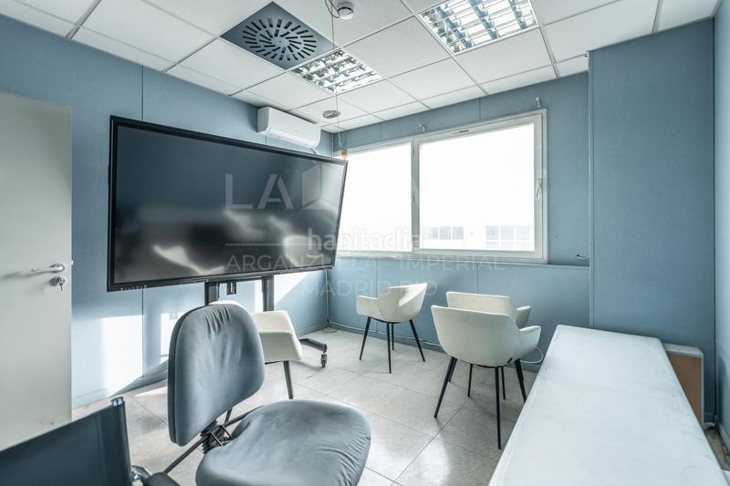 Foto 97304697-71c4-4a77-bc77-6c050c6a308c. Industrial building in Leganés norte Leganés