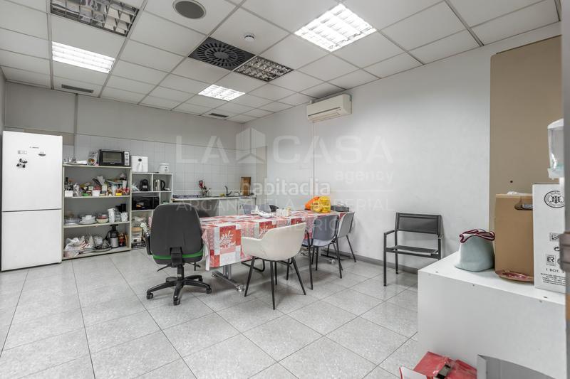 Foto ec7cd4dd-92cb-4cd3-b635-19a987abb9ef. Industrial building in Leganés norte Leganés