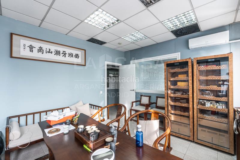 Foto fde75bb7-efa8-4df3-87a6-67260b868af0. Industrial building in Leganés norte Leganés