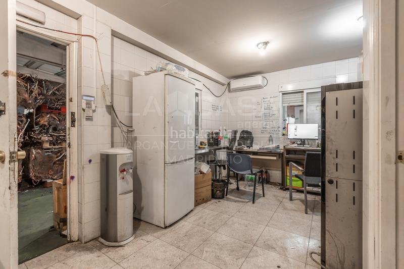 Foto 4bda51a8-d2b9-4107-929a-52b36d478c1f. Nau industrial a Leganés norte Leganés