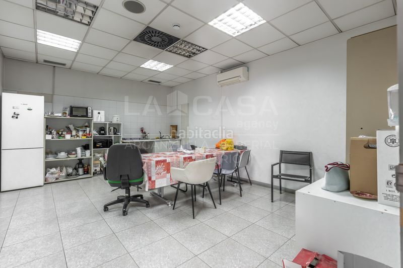 Foto ec7cd4dd-92cb-4cd3-b635-19a987abb9ef. Nave industrial en Leganés norte Leganés
