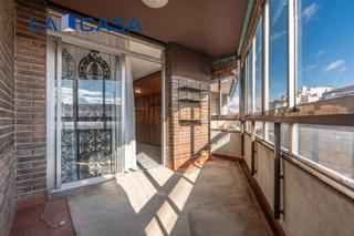 Etagenwohnung in Calle Marqués de la Valdavia