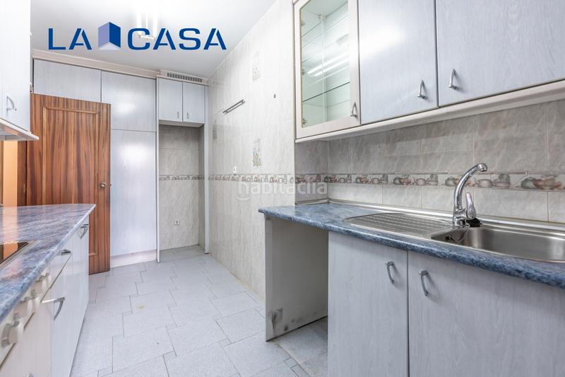 Foto 009272a6-ae57-4982-93c5-9c403f5eab09. Piso en Palos de Moguer Madrid