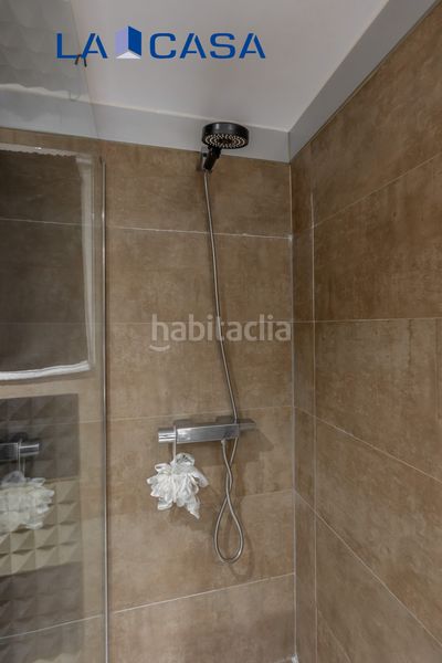 Foto 25295602-04af-40db-a5d2-754cf2edebeb. Dúplex amb calefacció a Acacias Madrid