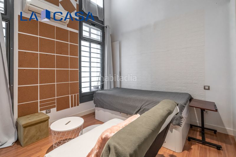 Foto 4f17b682-886f-47f2-8422-c2ff42bcc08d. Dúplex amb calefacció a Acacias Madrid