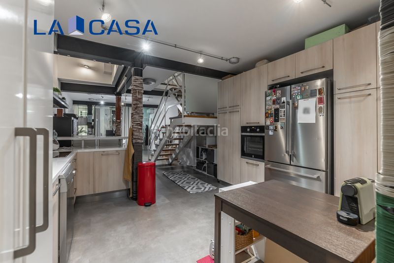 Foto 570e3683-3809-48cc-8a6b-a4c8b85d48b1. Dúplex amb calefacció a Acacias Madrid