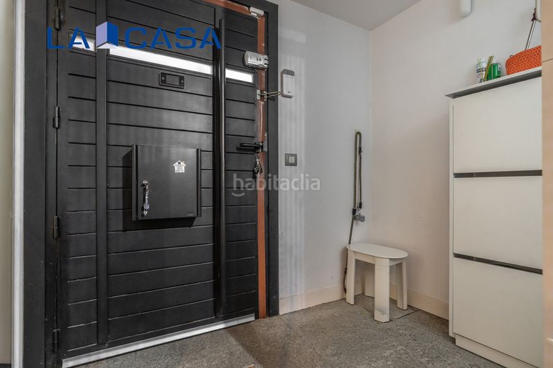 Foto 65c40a8e-4b6d-4e2c-a049-9e7d65b2ce66. Dúplex amb calefacció a Acacias Madrid