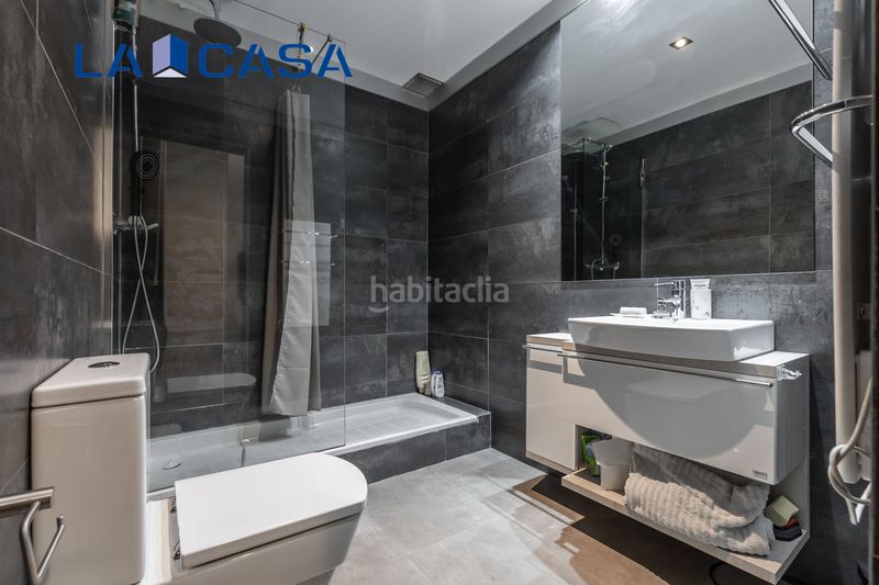 Foto 8307985e-332c-47f8-b20c-c5942f160cc5. Dúplex amb calefacció a Acacias Madrid