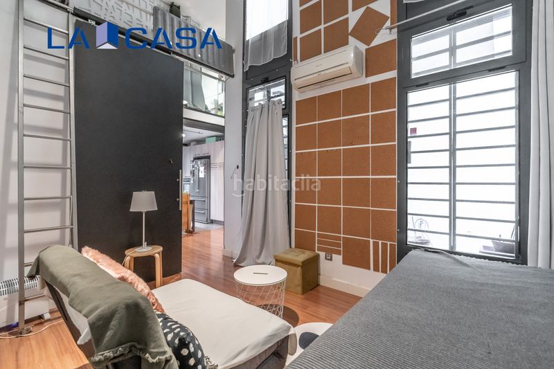 Foto a0c80811-5a39-4502-b07c-e95246459f6f. Dúplex amb calefacció a Acacias Madrid