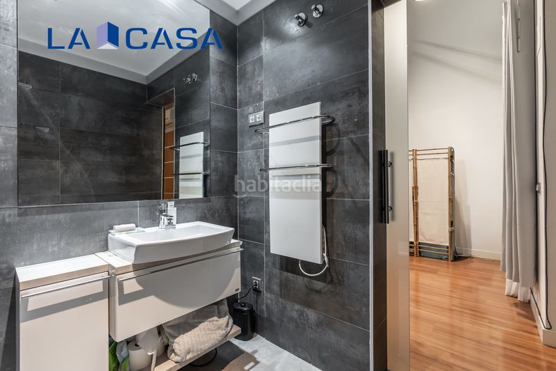 Foto d06361ed-312b-455d-8197-03f276c784e5. Dúplex amb calefacció a Acacias Madrid