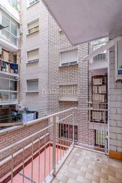 Foto c41750ba-f95d-4429-903b-5a54dd642cee. Pis amb calefacció a Comillas Madrid