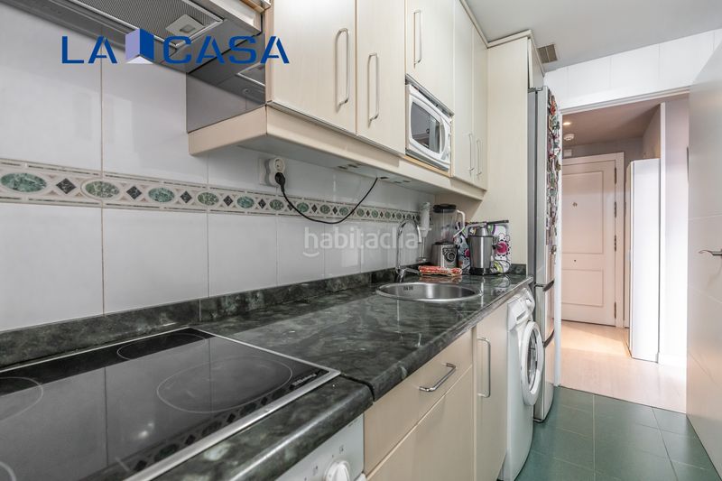 Foto 5e7d1040-8684-42a7-a6e3-c762e50efd9b. Pis amb calefacció aparcament piscina a Delicias Madrid