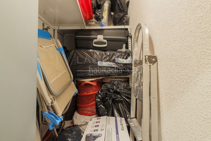 Foto 0a95a8b0-8162-4fb7-b0f8-eab790b3adc5. Pis amb calefacció aparcament piscina a Sector B Boadilla del Monte