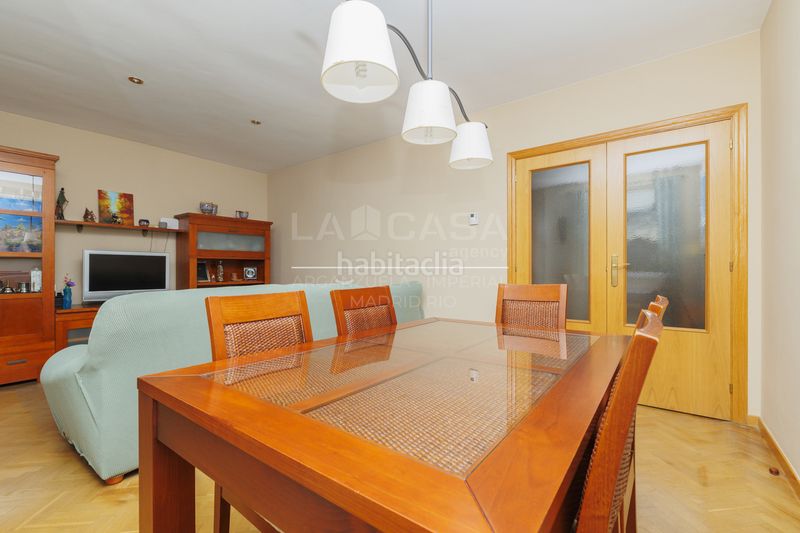 Foto 259b88dd-4202-4a31-a6a1-97494ae22e31. Pis amb calefacció aparcament piscina a Sector B Boadilla del Monte