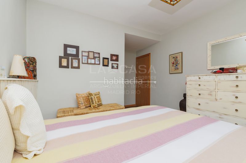 Foto f672590d-1f4f-4484-98e3-e71acebe5179. Pis amb calefacció aparcament piscina a Sector B Boadilla del Monte