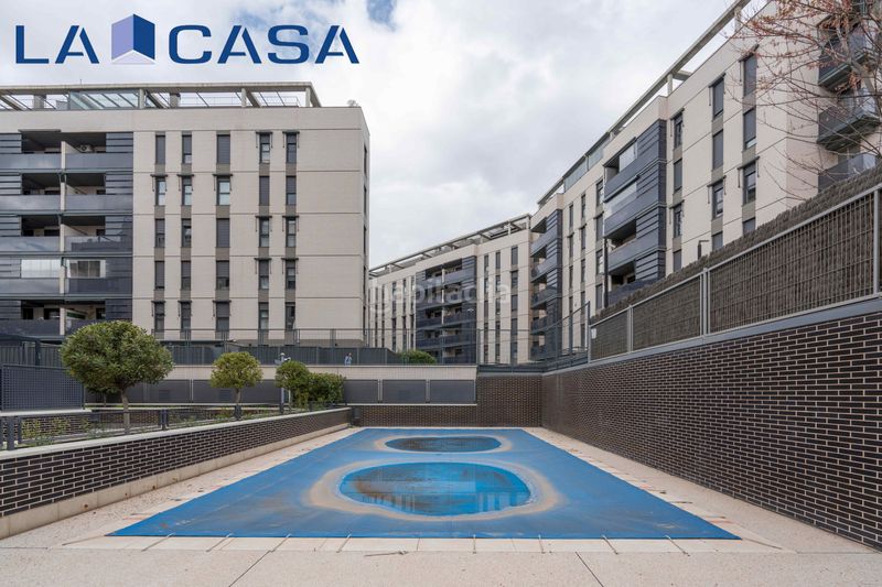 Foto 14d8e80f-a7bb-494f-9917-adc6b44973e6. Pis amb aparcament piscina a Villaverde Alto Madrid