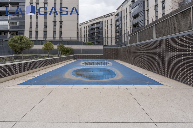 Foto 452bfa1a-499a-4438-a2b3-12200d57e179. Pis amb aparcament piscina a Villaverde Alto Madrid