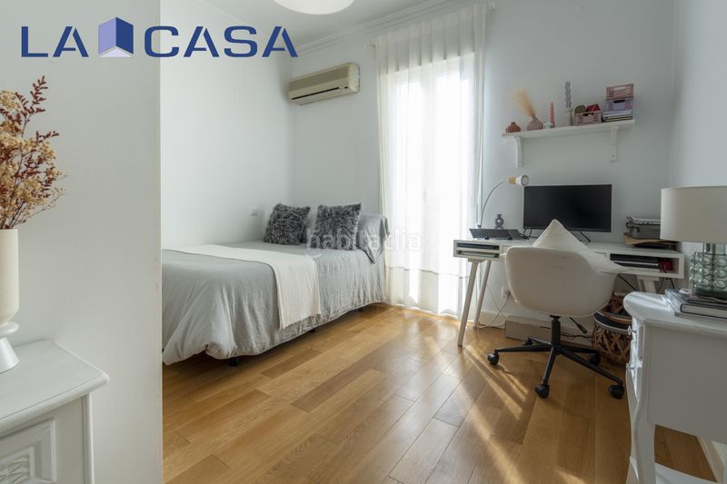 Foto 29f7405e-2bcc-401f-bb36-0c4431a73d47. Pis amb aparcament a Almagro Madrid