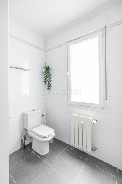 Foto aba39b56-c3e6-4858-9e62-1a7865991e94. Pis amb aparcament a Almagro Madrid