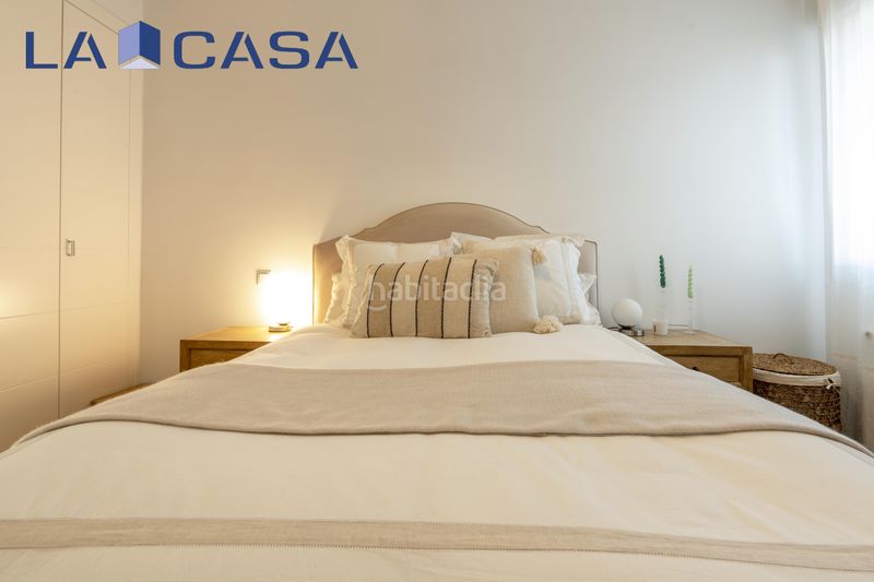 Foto f0bea685-5634-4dc1-ac1d-e66d618100c6. Pis amb aparcament a Almagro Madrid