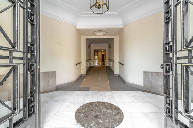 Foto fda5196b-fdc5-47e8-bc14-084764994867. Pis amb aparcament a Almagro Madrid