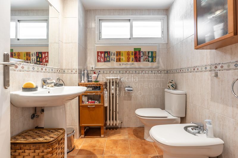 Foto d015c466-c0b1-4617-874c-b71617b3fbb3. Pis amb calefacció a Imperial Madrid