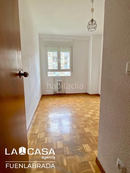 Foto ad881cbf-aa59-4ce3-b921-c819bcfd7cb2. Pis amb calefacció aparcament a Abrantes Madrid