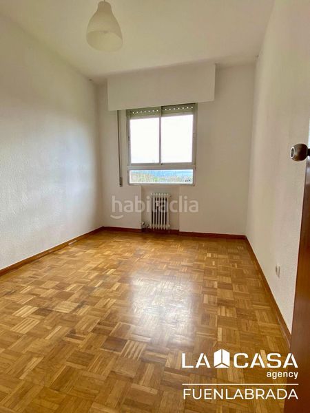 Foto b4d31ffd-d6fa-493d-b239-d7af043d1a43. Pis amb calefacció aparcament a Abrantes Madrid