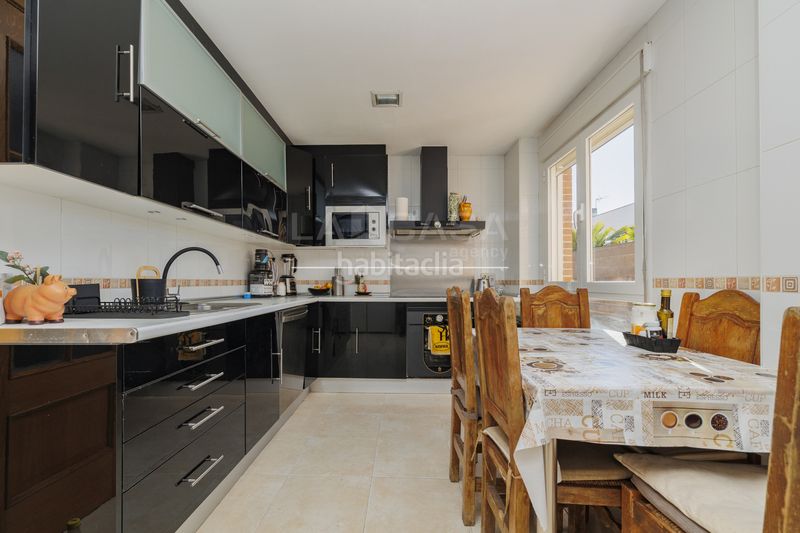 Foto 3d726766-b02c-4c36-a489-b4aaecb5f148. Chalet en Meco pueblo Meco