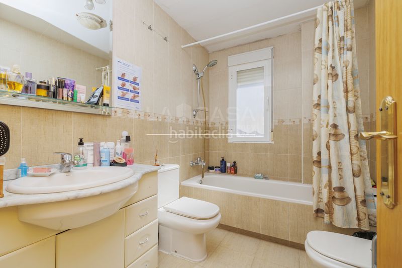 Foto c067afdf-3128-4e19-95ac-b8d2fdc0469f. Chalet en Meco pueblo Meco