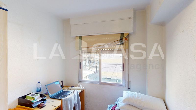 Foto 0f156109-acf9-4578-9b36-6d66e9c1a5e6. Pis a Ciutat Jardí Valencia