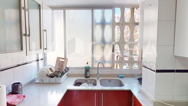 Foto 118d0741-9a45-4f11-b18c-bc2fa60edde1. Pis a Ciutat Jardí Valencia