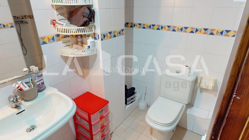 Foto c7c89eaf-332e-4d27-b277-abbd0f8d94a3. Pis a Ciutat Jardí Valencia