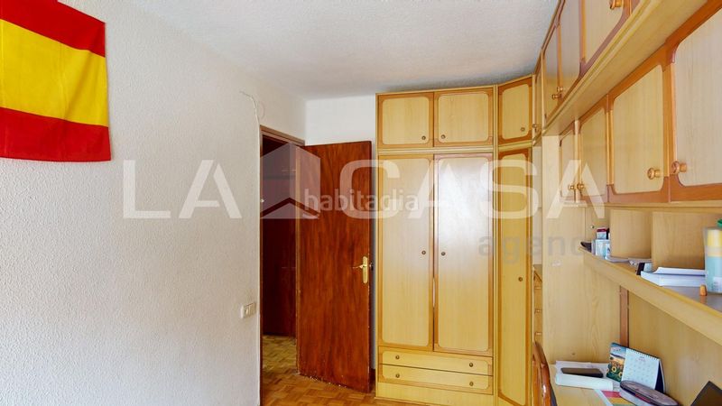 Foto fa8bee10-881a-4206-a086-7cb6a39a0eee. Pis a Ciutat Jardí Valencia