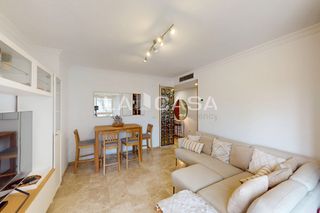 Pis a Avinguda d'Amado Granell Mesado