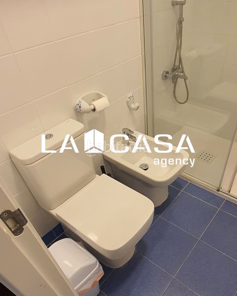 Foto 549ef8d0-c418-4db8-ac6b-53f6a3885369. Pis a Triana Este Sevilla