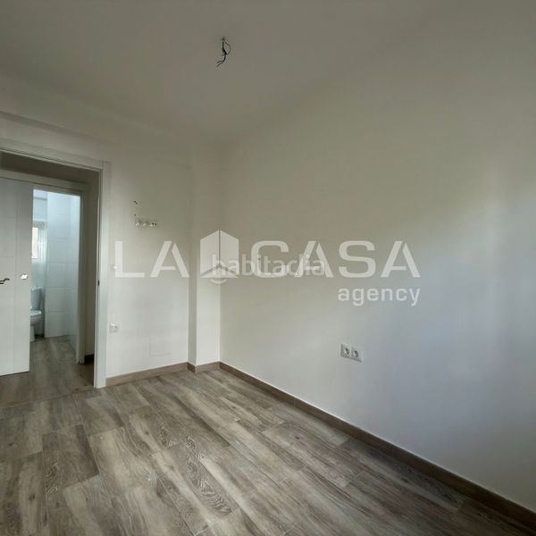 Foto e8222412-852c-4295-952e-64027a4935e7. Pis a Cruz Roja Sevilla