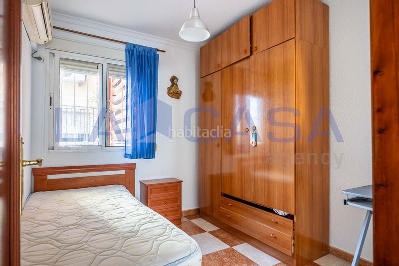 Foto 615f60ce-bacc-434c-8011-b9ca7f5758fc. Pis amb aparcament a El Torrejón - El Cerezo Sevilla